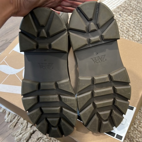 Zara NWOT low heeled khaki boots - Picture 8 of 13